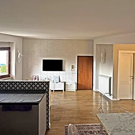 Attic With Terrace And View Apartman *