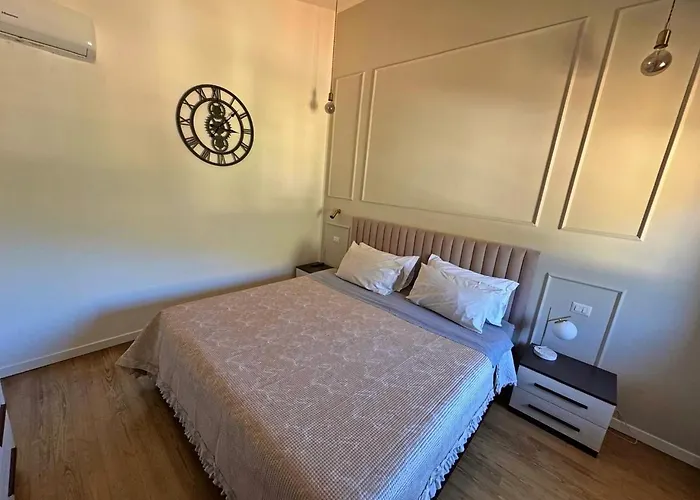 Attic With Terrace And View Apartmán